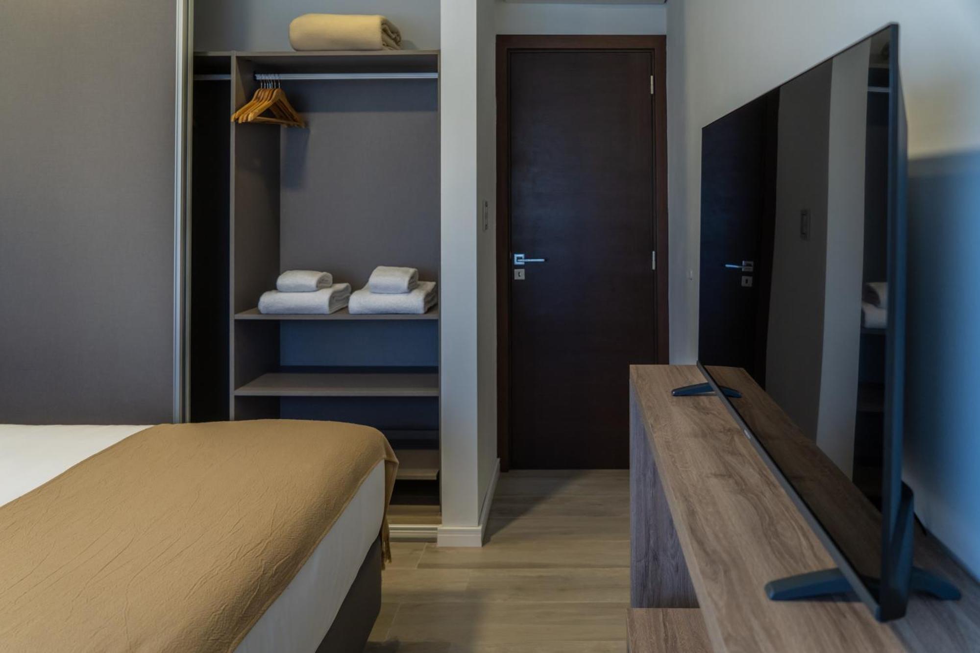 Espacio Terra Apartamentos ฟูนิน ภายนอก รูปภาพ
