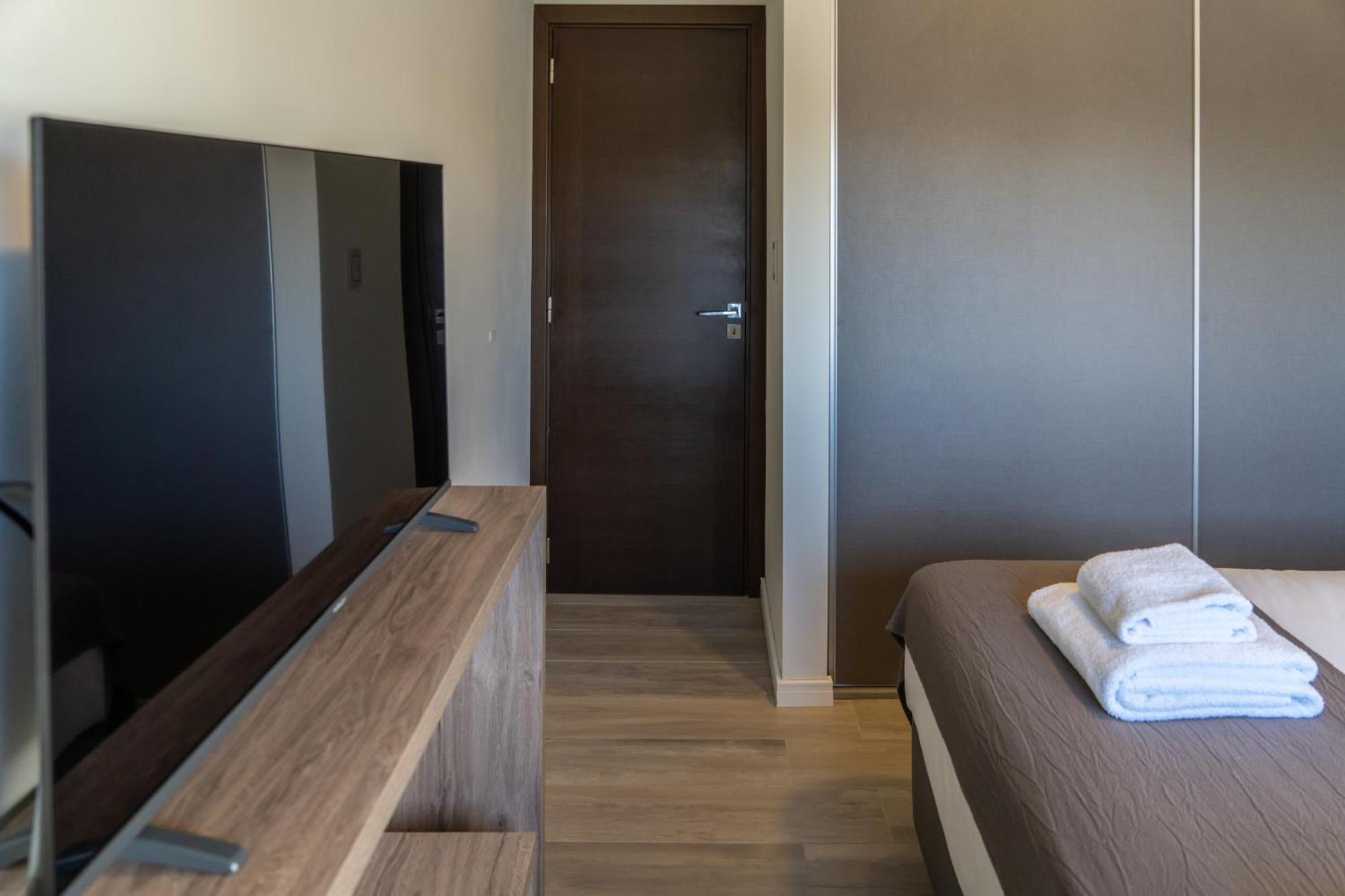 Espacio Terra Apartamentos ฟูนิน ภายนอก รูปภาพ